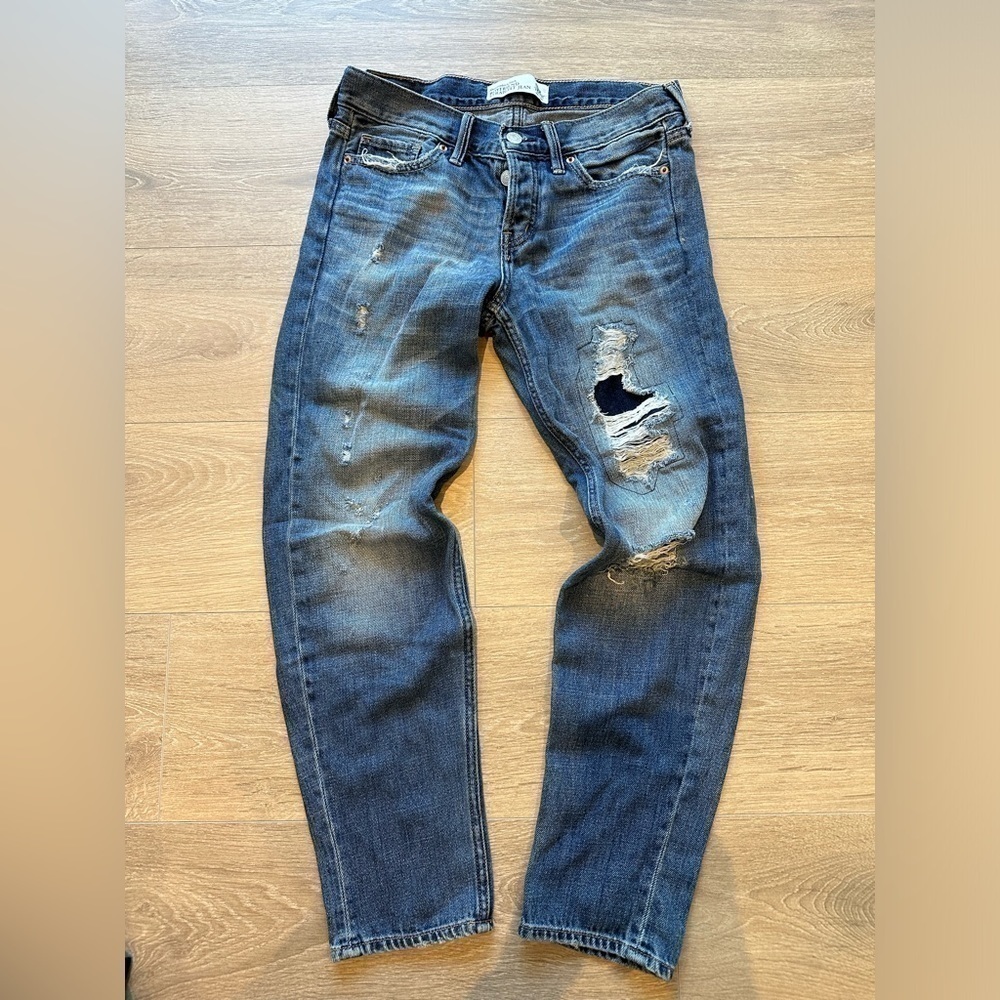ABERCROMBIE & FITCH BOYFRIEND STRAIGHT JEANS IN SIZE 0 W 25 L 25